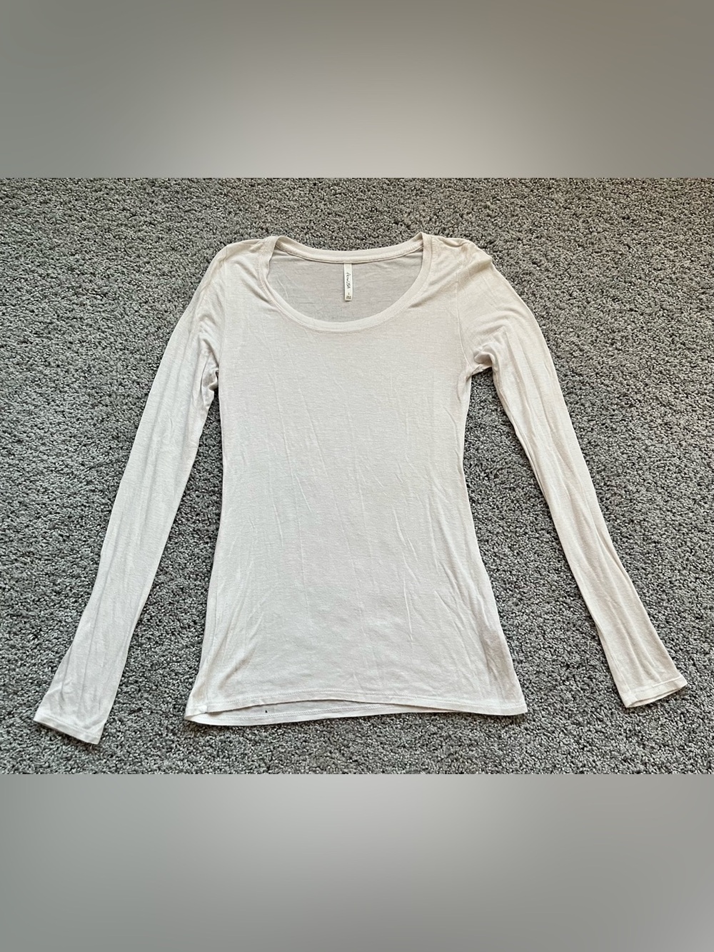 Active USA Women’s Long Sleeve Scoop Neck Top - white